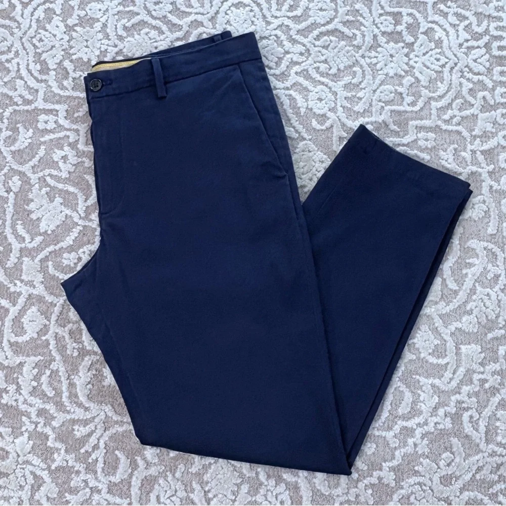 Banana Republic Slim Rapid Movement Chino